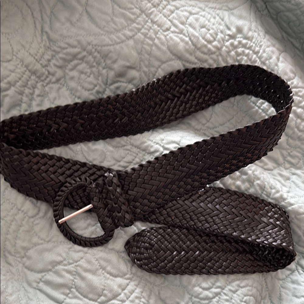 Brown Leather Belt with Elegant Design